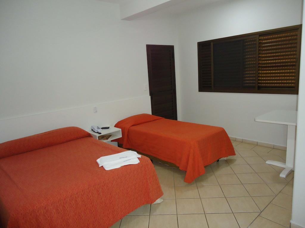 Big Executive Hotel Araguari Ruang foto