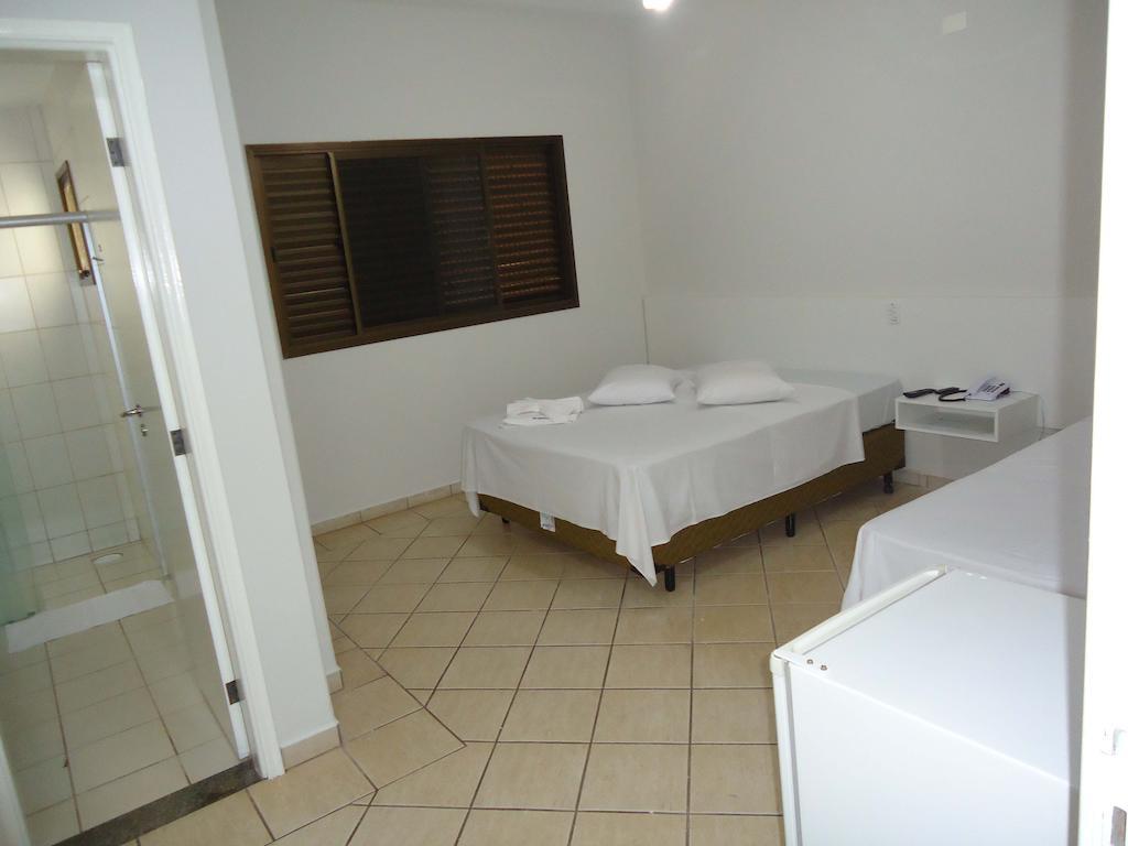 Big Executive Hotel Araguari Ruang foto
